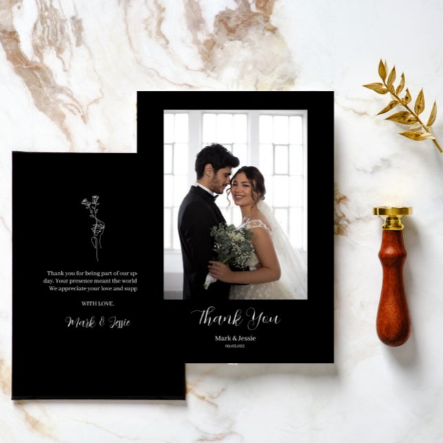 Cartão De Agradecimento Casamento Simples de Fotografias em Preto e Branco (Criador carregado)