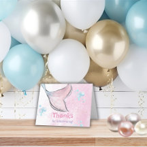 Cauda de sereia cor-de-água rosa e roxa