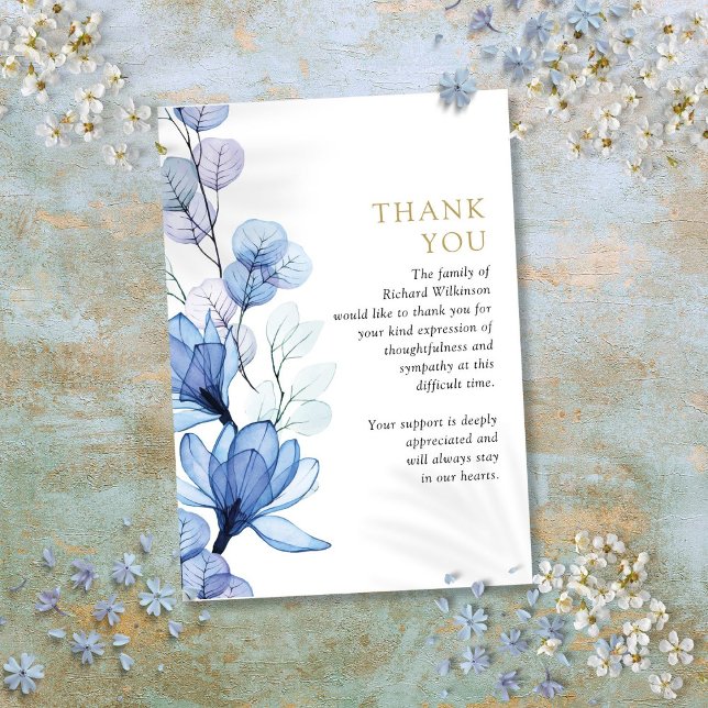 Cartão De Agradecimento Celebração de Vida Memorial Floral Azul Funeral (Blue Floral Memorial Celebration Of Life Funeral Thank You Card)