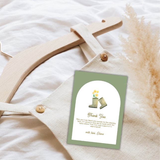 Cartão De Agradecimento Chá de fraldas de Inicializações Florais Verde Sag (Sage Green Locally Grown Floral Boots Baby Shower Thank You Card)
