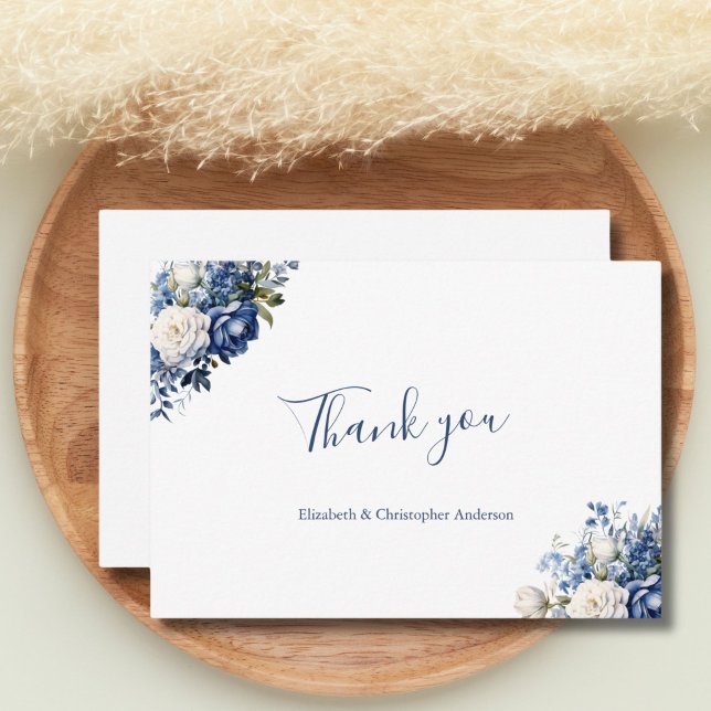 Cartão De Agradecimento Chá de panela de Casamento Floral Branco Azul (Blue White Watercolor Floral Wedding Bridal Shower thank you cards. Flat, Personalize your names)