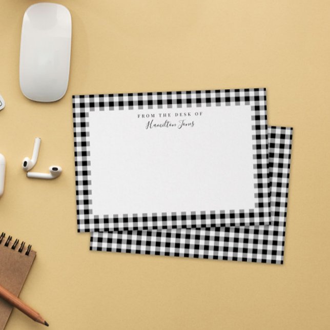 Cartão De Agradecimento Cheque de Gingham Negro da mesa de (black and white gingham check personal stationery note cards with name and "from the desk of")