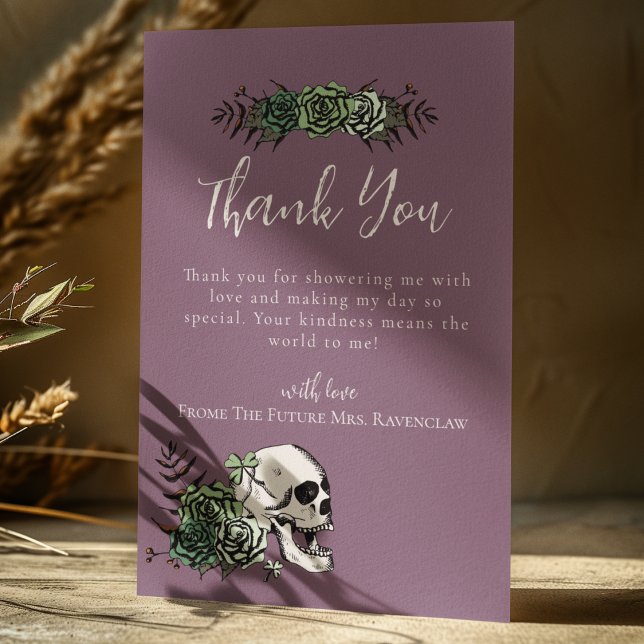 Cartão De Agradecimento Chuva de Noiva Gótica com Caveira Floral Roxa (Purple Irish Gothic Thank You Card for Bridal Shower or St. Patrick's Day. Hand Drawn Skull & Roses)