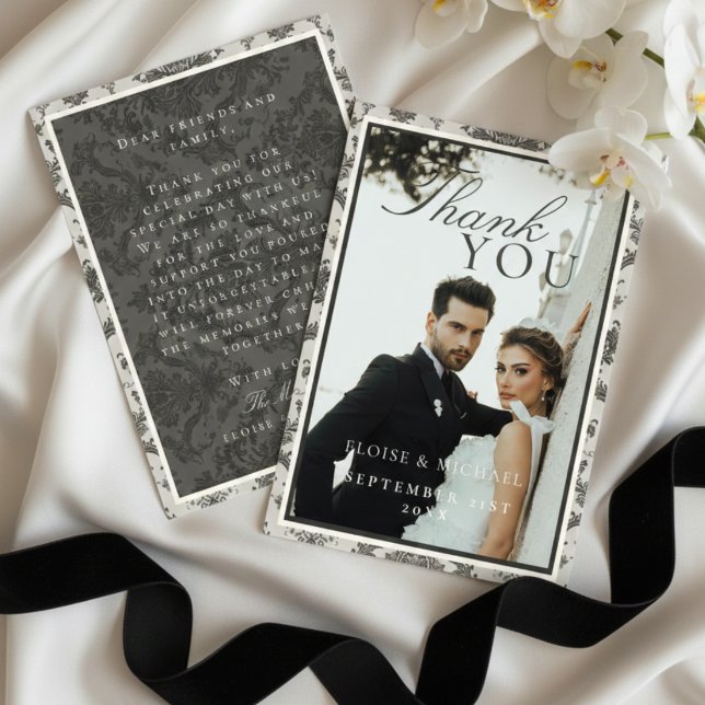 Cartão De Agradecimento Classic Ivory Damask Rococo Pattern Photo Wedding (Classic Ivory Damask Rococo Pattern Photo Wedding Thank You Card)