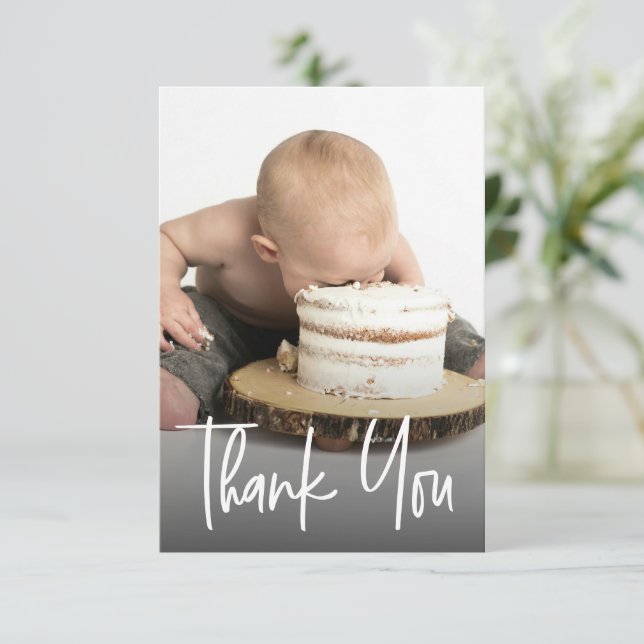 Cartão De Agradecimento Cute photo handlettering 1st birthday Custom note (Em pé/Frente)