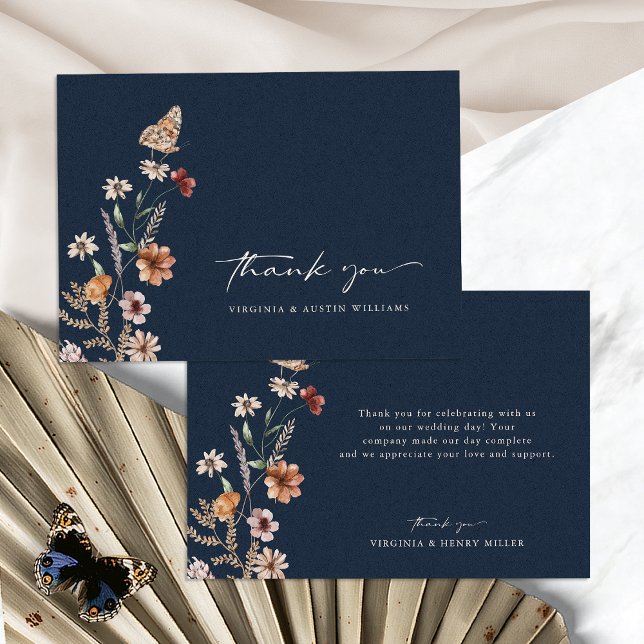 Cartão de Agradecimento de Casamento com Flores em (Navy Blue Floral Wedding Thank You Card with Butterfly by Painted Paperie
)