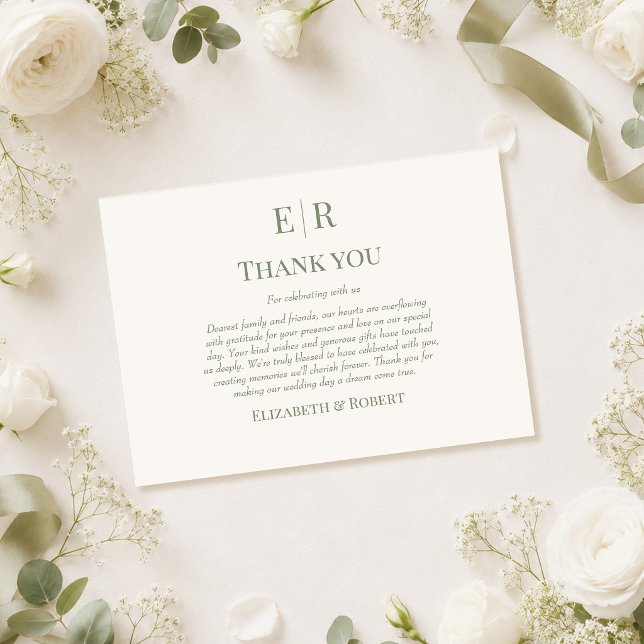 Cartão de Agradecimento de Casamento com Monograma (Olive Monogram Wedding Thank You Card on a table with white roses and wedding decor)