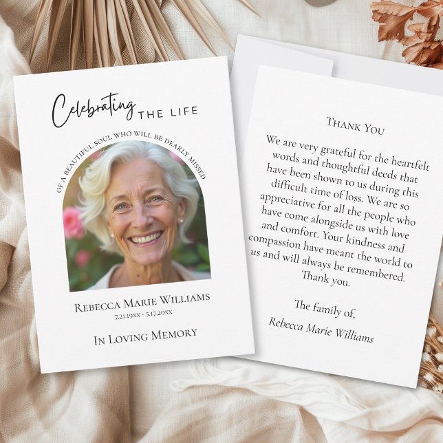 Cartão de Agradecimento de Funeral Simples Celebra (Simple Celebrating The Life Funeral Thank You Card
)