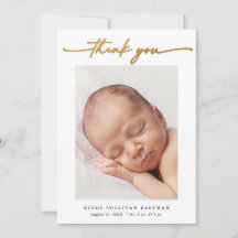 Elegante Foto de Bebê em Script Dourado