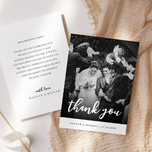 Cartão De Agradecimento Elegante Foto de Casamento com Letra Preta e Branc
