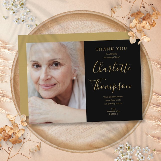 Cartão De Agradecimento Elegante foto de funeral memorial em letra cursiva (Elegant Gold Script Memorial Funeral Photo Thank You Card)