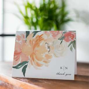 Cartão De Agradecimento Elegante Monograma Floral de Pêssego Macio Casamen