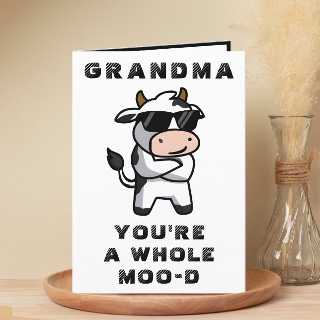 Cartão De Agradecimento Feliz Aniversário da Vovó Moo (Funny Cow Moo Mood Grandmother Happy Birthday Thank You Card)
