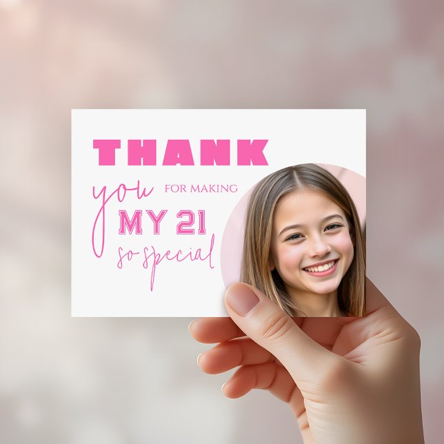 Cartão De Agradecimento Festa de aniversário de Tipografia Rosa-Quente (Criador carregado)