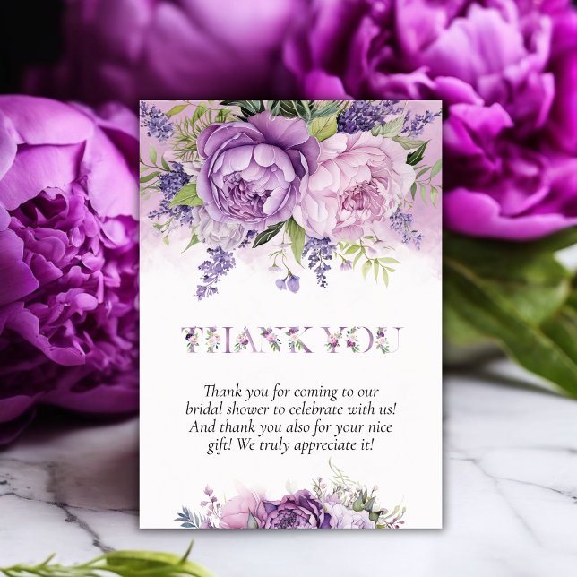 Cartão De Agradecimento Festa de Noivado com Flores de Jardim Roxas e Rosa (Purple & Pink Garden Flowers Bridal Shower Thank You Card)
