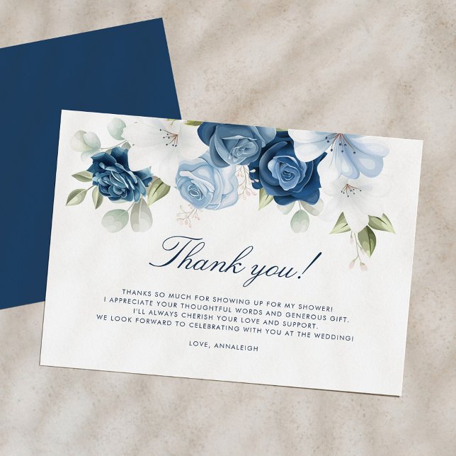 Cartão De Agradecimento Floral Azul Dusty Algo Azul Antes De Eu (Dusty Blue Floral Bridal Shower Elegant Thank You Card)