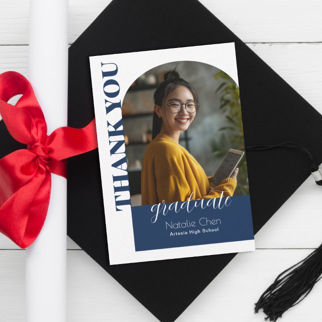 Cartão De Agradecimento Formando de Fotografia do Arch Azul Moderno (Criador carregado)