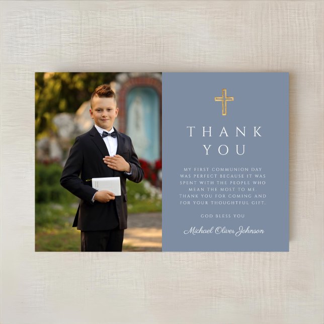 Cartão De Agradecimento Foto Cruzada de Primeira Comunhão Dusty Blue Boy (Dusty Blue Boy First Communion Cross Photo Thank You Card)