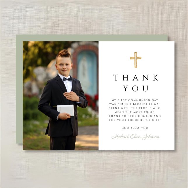 Cartão De Agradecimento Foto da Primeira Comunhão Sage Green Cross Boy (Sage Green Cross Boy First Communion Photo Thank You Card)