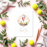 Cartão De Agradecimento Foto de Bachelorette Tênis do Clube Social Chic<br><div class="desc">Expresse a sua gratidão com este elegante cartão obrigado do Clube Social de Quic, que apresenta fotos inspiradas no tênis, um vidro de champanhe cor-de-rosa e sotaques florais. Perfeito para fins de semana de solteira, chás de panela ou qualquer celebração esportiva, esta carta combina sofisticação com um toque lúdico. Carregue...</div>