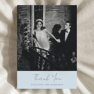 Cartão De Agradecimento Foto de casamento azul suave manuscrita moderna