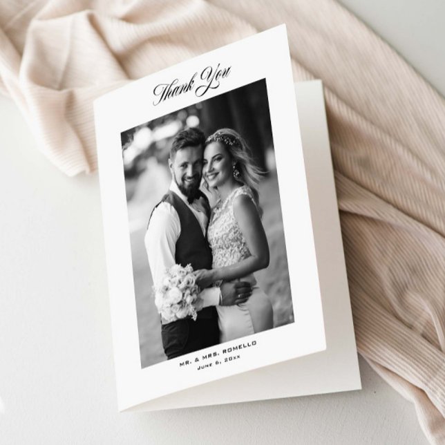 Cartão De Agradecimento Foto de Casamento Dobrado por Script Elegante (Elegant black and white script minimal wedding photo thank you cards.)