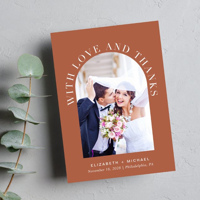 Cartão De Agradecimento Foto do Arch Moderno Terracotta Wedding (Celebrate your love story with a thank you card showcasing your photo in an elegant arch frame)