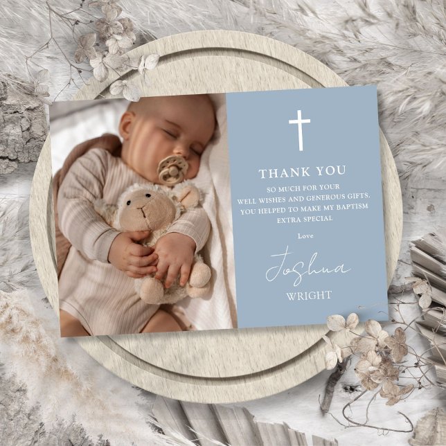 Cartão De Agradecimento Foto do Batismo do Script Moderno Dusty Blue Chris (Dusty Blue Modern Script Photo Baptism Christening Thank You Card)