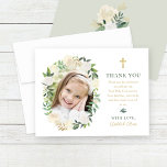 Cartão De Agradecimento Foto Dourada Floral da Primeira Sagrada Comunista<br><div class="desc">Este elegante cartões de agradecimentos da Primeira Comunhão projetado para uma menina mostra foto de sua filha no dia da comunhão enquadrado por uma bela coroa floral de branco neutro, rosa-pincel e rosa colorido de creme com verde e verde-ouro. Inclui uma cruz dourada e um obrigado personalizado em cores verdes...</div>