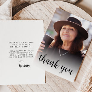 Cartão De Agradecimento Foto Personalizada Festa de 60 Anos Preto Script
