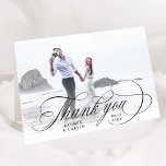 Cartão De Agradecimento Foto Romântica De Casamento Da Caligrafia Negra<br><div class="desc">Este cartões de agradecimentos dobrado do casamento apresenta uma elegante e romântica carta caligráfica com dentro de texto personalizado. Perfeito para casamentos,  aniversários,  graduações e outros eventos. Para uma personalização mais avançada deste design,  clique no BOTÃO FERRAMENTA DESIGN AZUL acima!</div>