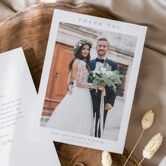Cartão De Agradecimento Foto Simples de Casamento (Simple dusty blue wedding photo thank you card.)