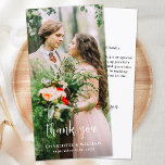 Cartão De Agradecimento Foto simples e personalizada de casamento minimali<br><div class="desc">Capture a essência do seu dia especial com o nosso elegante casamento com fotos de cheio, cartas de agradecimento. Projetadas tendo em mente a noiva e o noivo modernos, estas cartas oferecem uma maneira minimalista, mas sofisticada, de expressar gratidão aos seus convidados. Apresenta o Cobrir de Fotografias de Cheio: Mostra...</div>