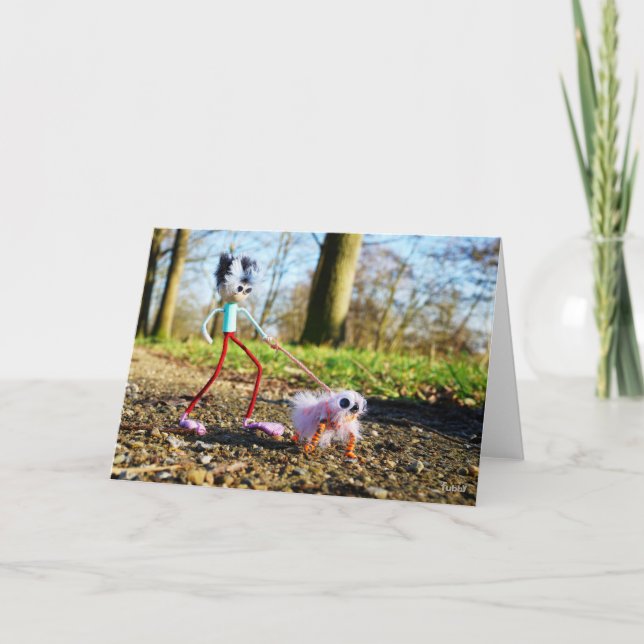 Cartão De Agradecimento Fubby die zijn hondje uitlaat. (Frente)