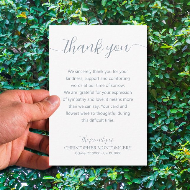Cartão De Agradecimento Funeral de Script Elegante (Simple funeral thank you cards with blue lettering are 3.5" x 5" or choose a different size)