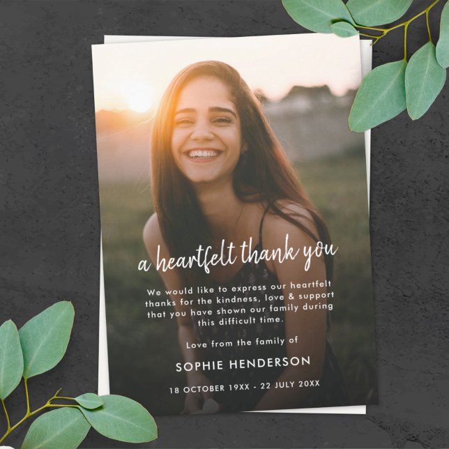 Cartão De Agradecimento Funeral Moderno | Celebração da Foto da Vida (Criador carregado)