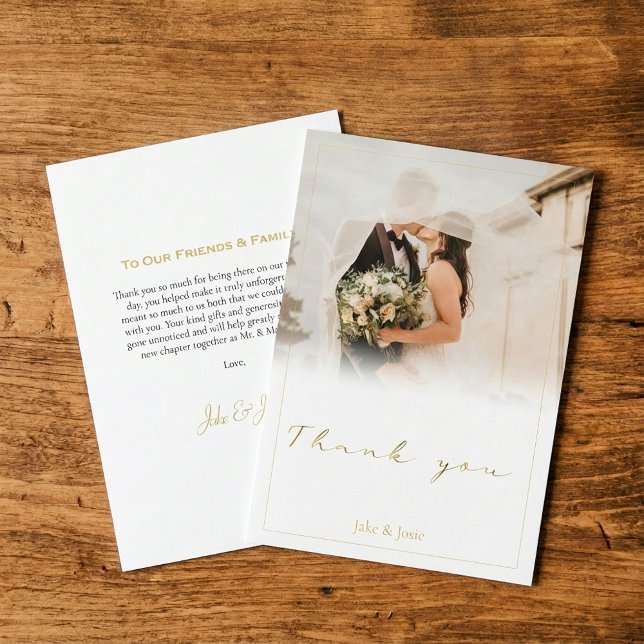 Cartão De Agradecimento Gradiente branco de foto de casamento, casamento c (Wedding photo white gradient, gold script wedding thank you card.)