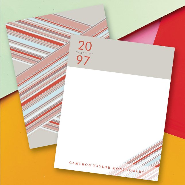 Cartão De Agradecimento Graduação de Pinos de Fita Vermelha Diagonal (Diagonal Red Ribbon Pin Stripes Preppy Modern Graduation Thank You Stationery Note Card @ Zazzle)