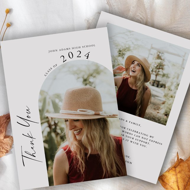 Cartão De Agradecimento Graduação Mínima Moderna com Duas Fotografias Manu (Criador carregado)