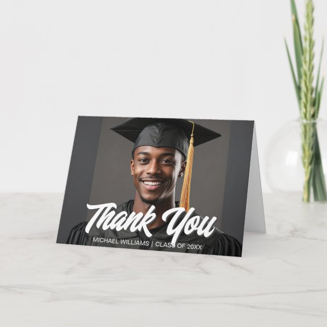 Cartão De Agradecimento Graduate Photo Bold Script Overlay Graduation (Frente)