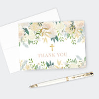 Menina de Primeira Comunhão com Bordas Florais em 