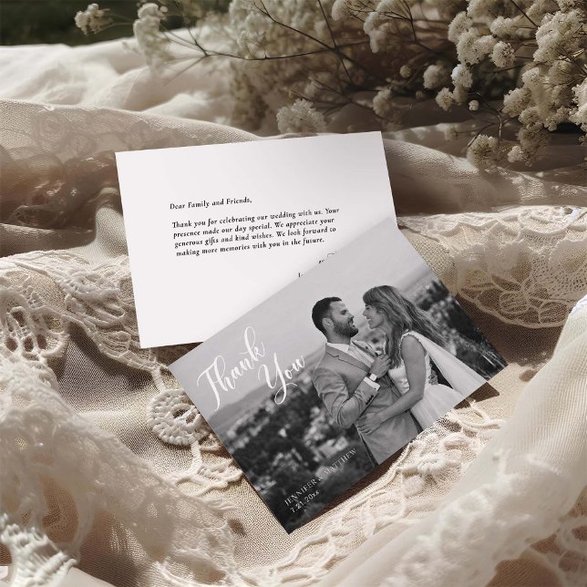 Cartão De Agradecimento Minimalist Black and White Wedding Photo (Criador carregado)