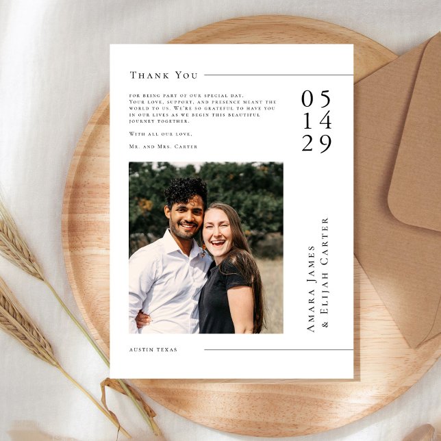 Cartão De Agradecimento Modern Black and White Minimal Wedding Photo  (Criador carregado)