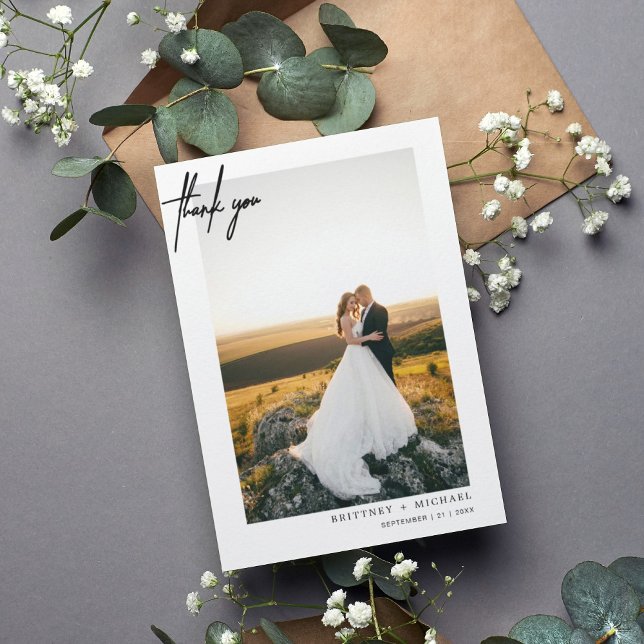 Cartão De Agradecimento Modern Simple Photo (Modern elegant wedding thank you card with a wedding photo on the front and simple hand written font)