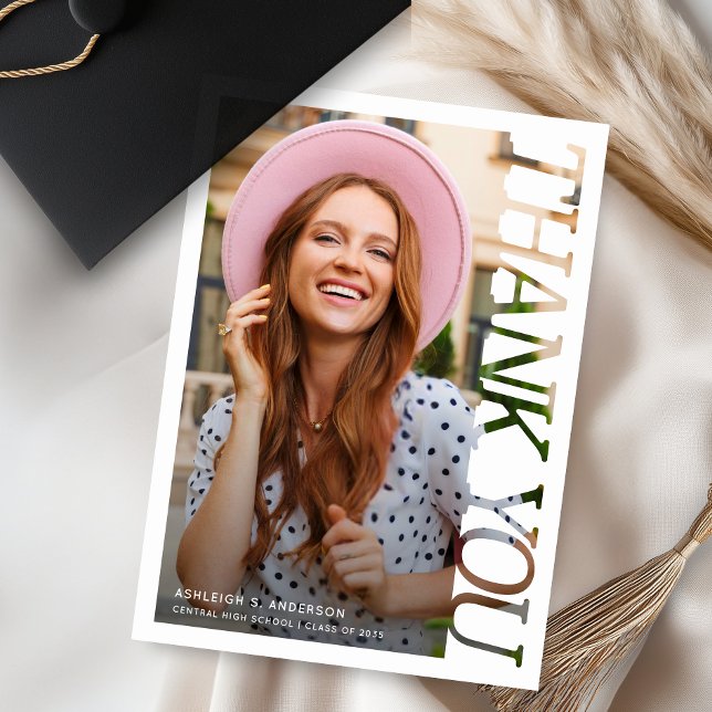 Cartão De Agradecimento Modern Typography Graduate Photo Thank You (Criador carregado)