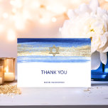 Cartão De Agradecimento Modern Watercolor Azul, Bar Dourado Mitzvah Hebrai<br><div class="desc">Belo Bar judeu religioso Mitzvah agradece as cartas. Design de aquarela moderna, mas elegante, em pincel, trava cores azuis, azul claro a marinho. Dourada Estrela de David no meio com falso derrame de folha de ouro. Letras modernas de script. Prefeito para um filho de 13 anos, rapaz. Fácil de editar...</div>