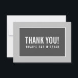 Cartão De Agradecimento OBRIGADO BAR MITZVAH, cinza geométrico monocromáti<br><div class="desc">por kat massard >> https://linktr.ee/simplysweetpaperie <<< Uma maneira simples e na moda para dizer obrigado ao seu convidado por participar do seu evento. Configurar como um modelo é simples para você adicionar seus próprios detalhes, ou apertar o botão personalizar e você pode adicionar ou alterar texto, fontes, tamanhos, etc., DICA:...</div>