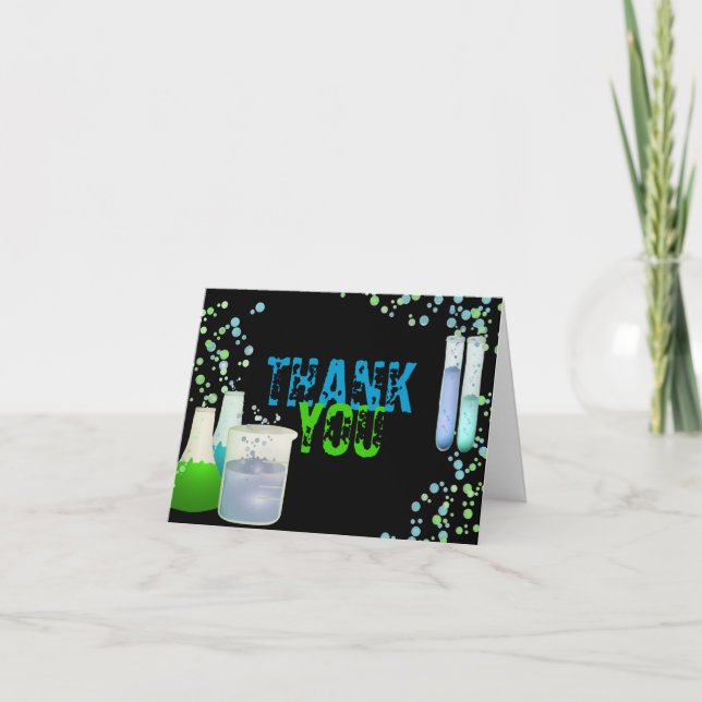 Cartão De Agradecimento Obrigado pelo aniversário no laboratório de ciênci (Frente)