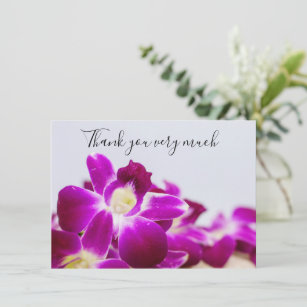 Cartão De Agradecimento Orquídea roxa com pedra sobre fundo branco 