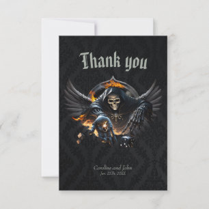 Cartão De Agradecimento Ossos e magia, esqueleto com dados místicos.